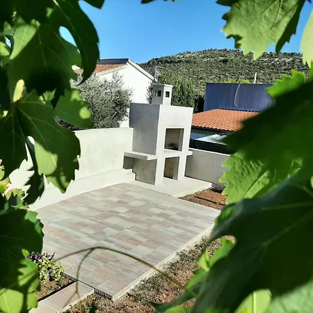 Spacious W Balcony Big Garden & Grill Rogoznica (Sibenik-Knin)